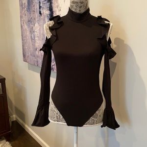 Cinq a sept black cold shoulder bodysuit - small